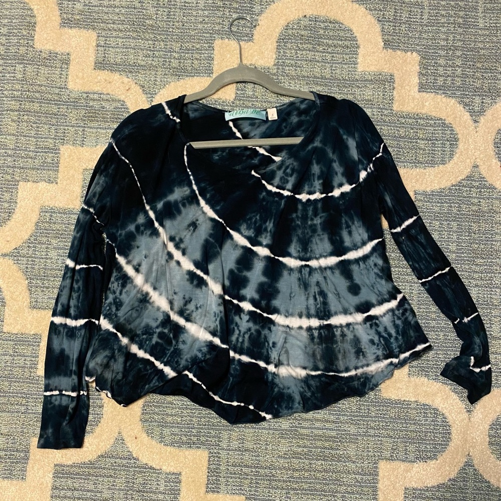 Blue/White Tie-Dye Flowy Top Size S